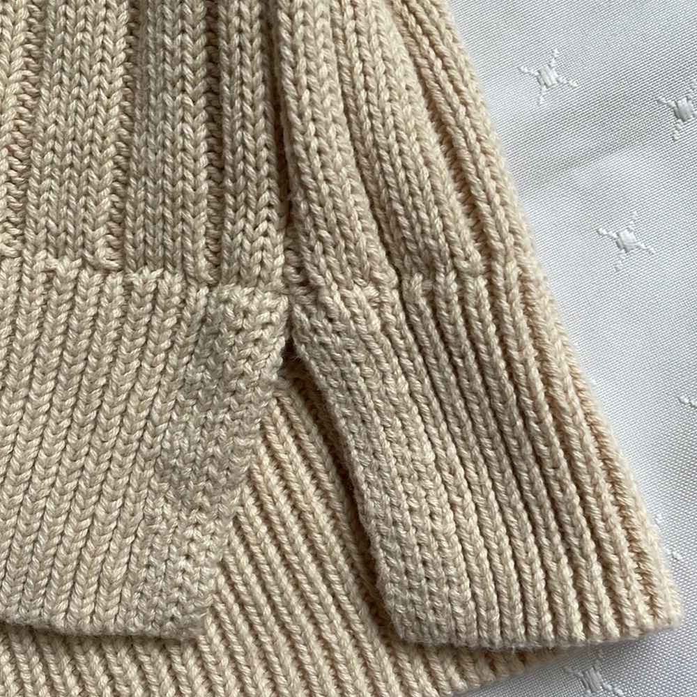 La Hearts 90s inspired Wide Ribbed Cropped Sweater - Picture 8 of 8